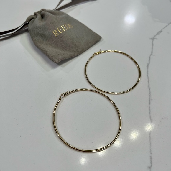 REEDS 14K Gold Hoop Earrings - Picture 5 of 8